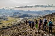 探索山野的秘密：徒步与登山的实用技巧和常识